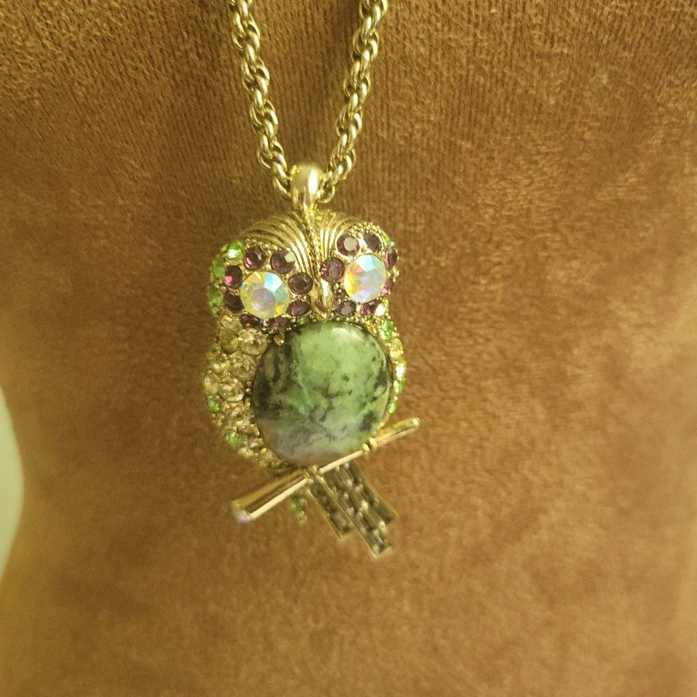 Ann Taylor Gold Tone Crystal Owl Pendant 28